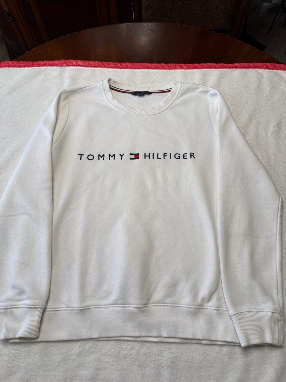 Tommy Hilfiger White Crewneck Sweatshirt with Logo